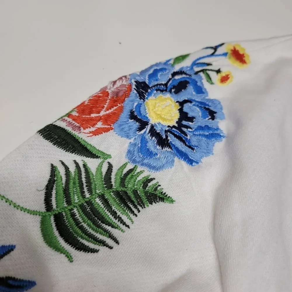 NEW S Johnny Was style embroidered floral cuffed oversized sweatshirt small NWT - Picture 2 of 10